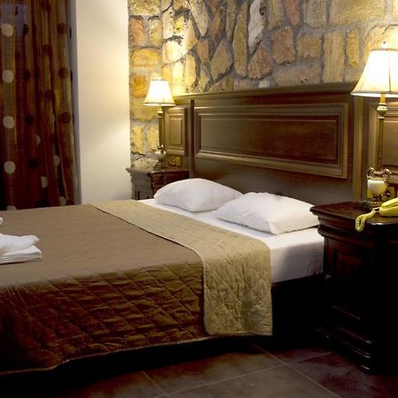 Iris Spa Loutra Edipsou  Bilik gambar