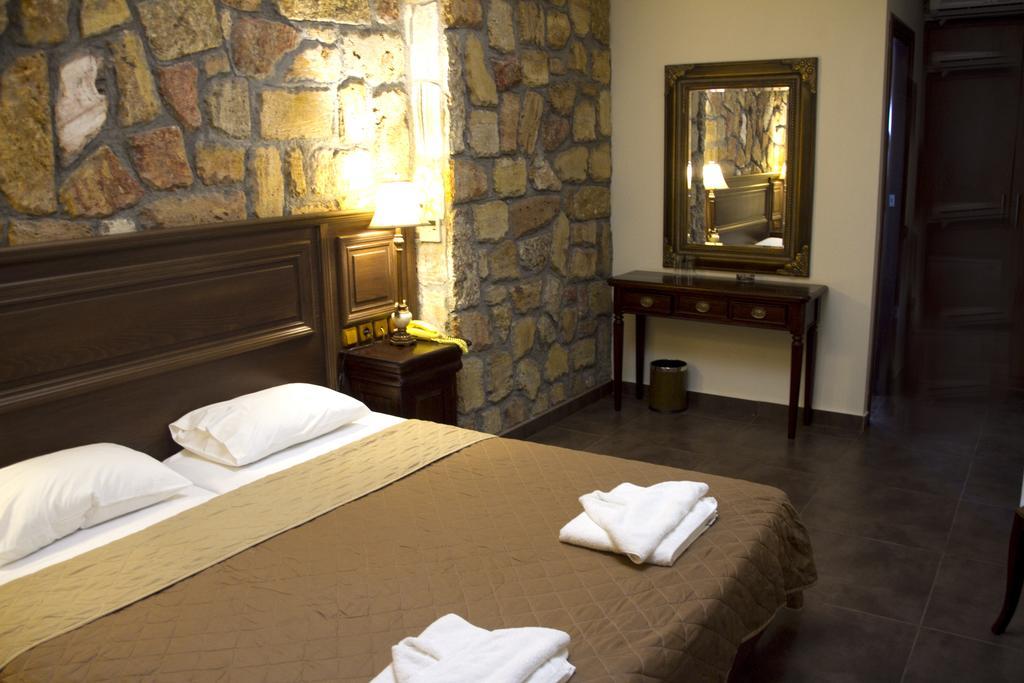 Iris Spa Loutra Edipsou  Bilik gambar